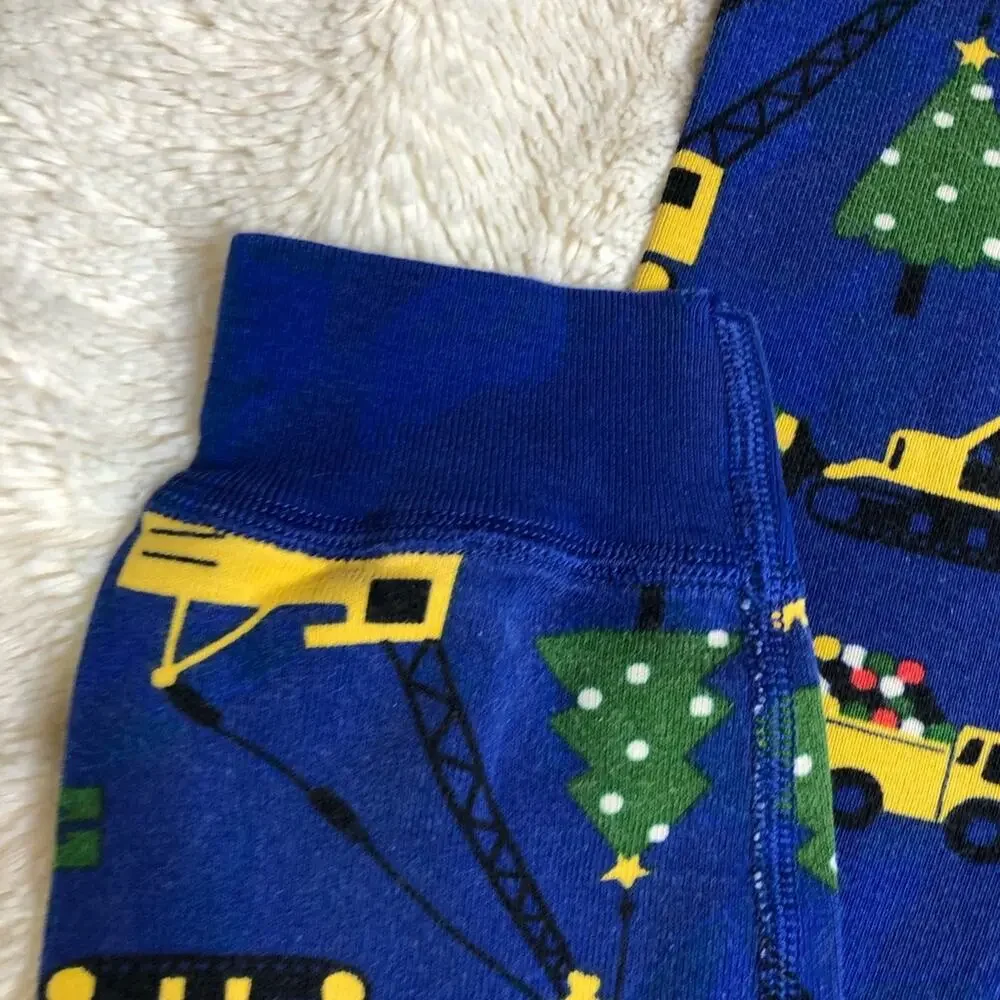 Hanna Andersson blue Christmas tree construction vehicle pajama set 150 or US 12